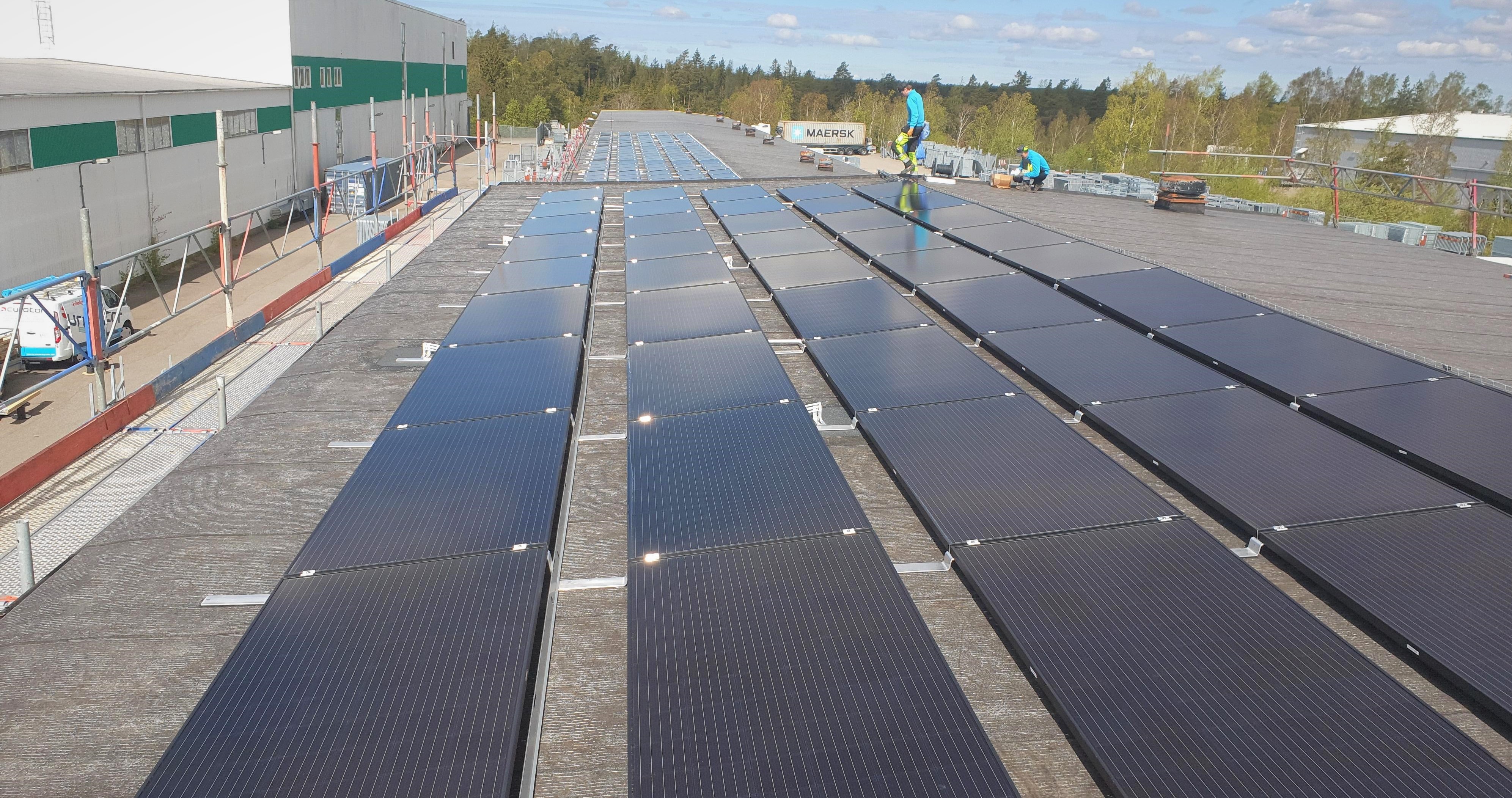 Solenergi Solceller Installation Tak Curator